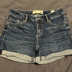 Cuffed denim jean shorts